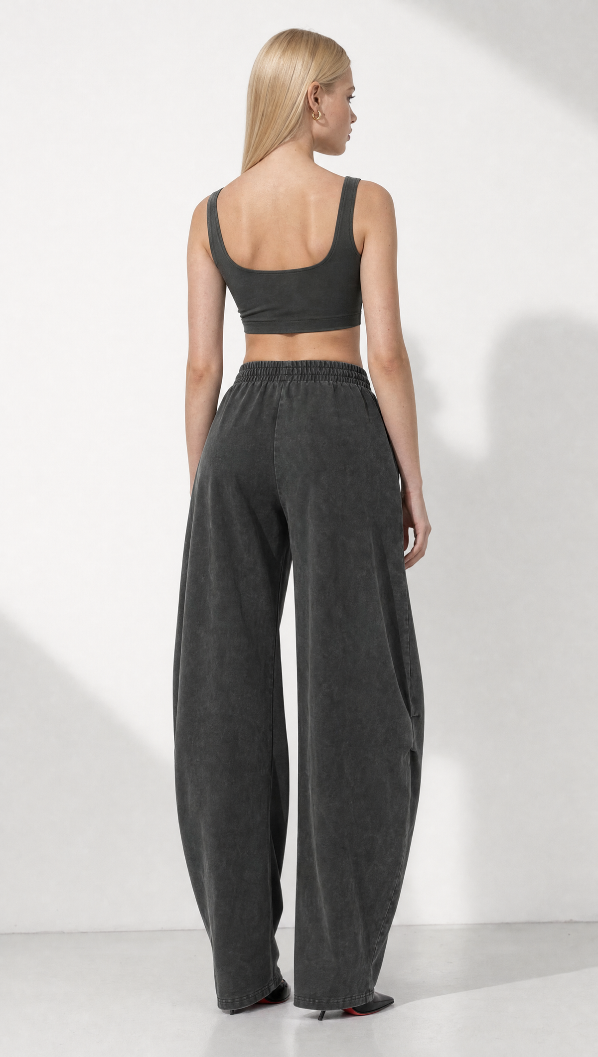The Barrel in Black, back view